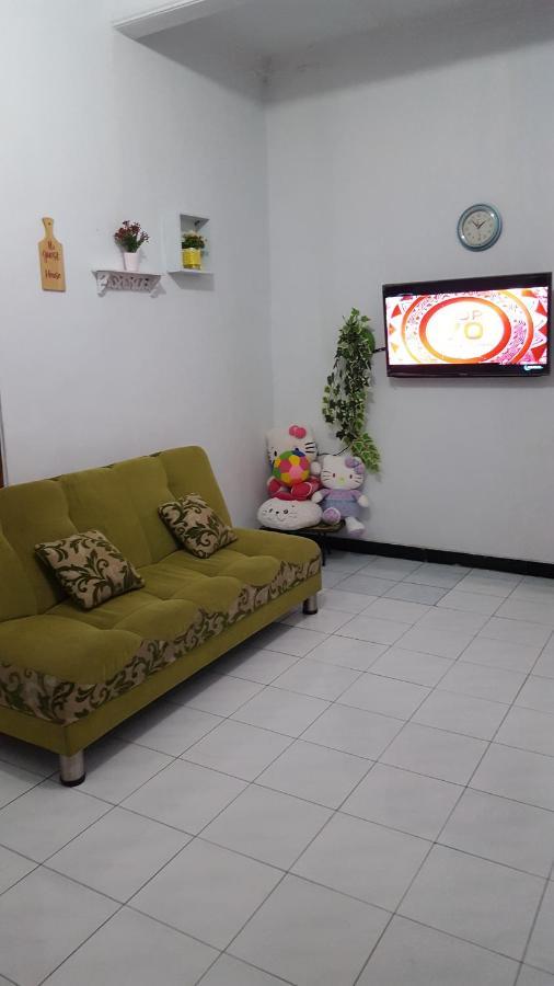 Wisma tamu R2 *